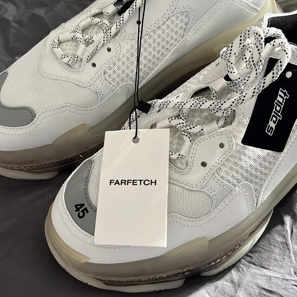 BALENCIAGA TRIPLE S men’s - Picture 4 of 7